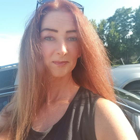 Meet your Posher, Stefanie - Picture 4 of 8